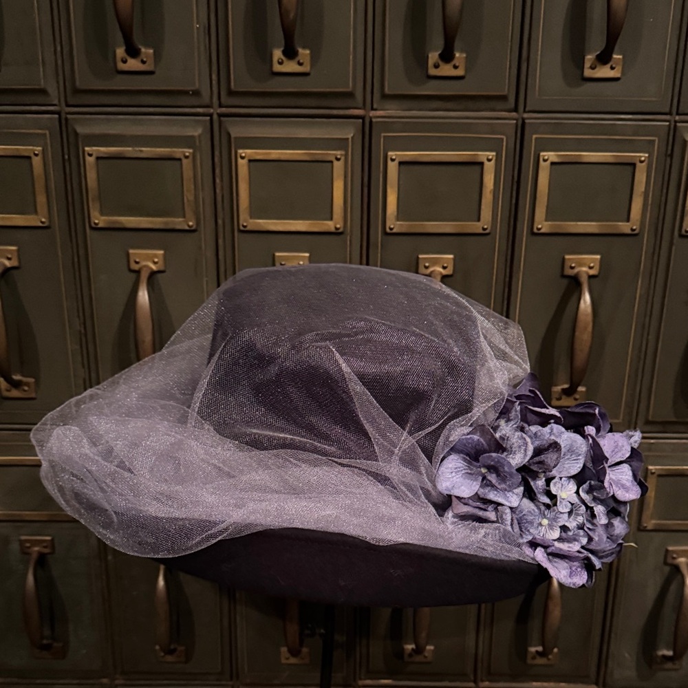 Liz Claiborne Hat